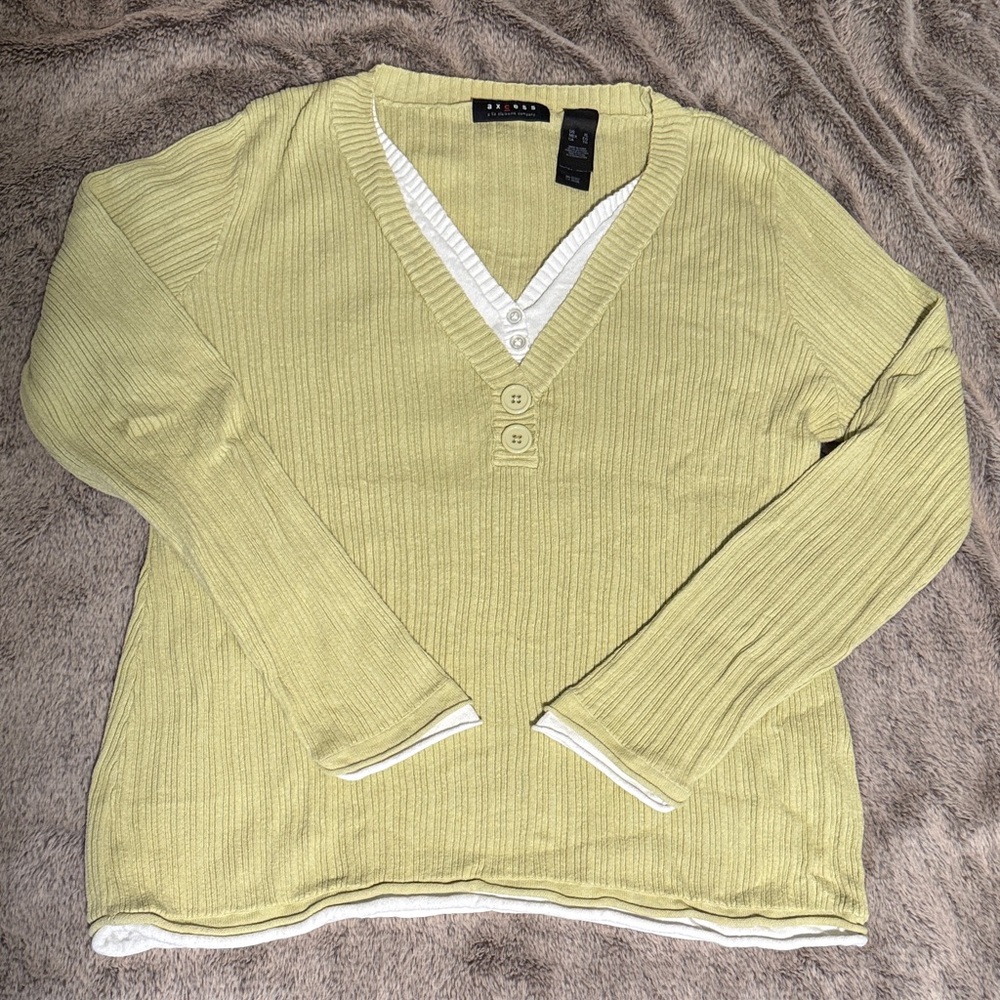 XL Layered V-Neck Long Sleeve Spring Green - Picture 3 of 11